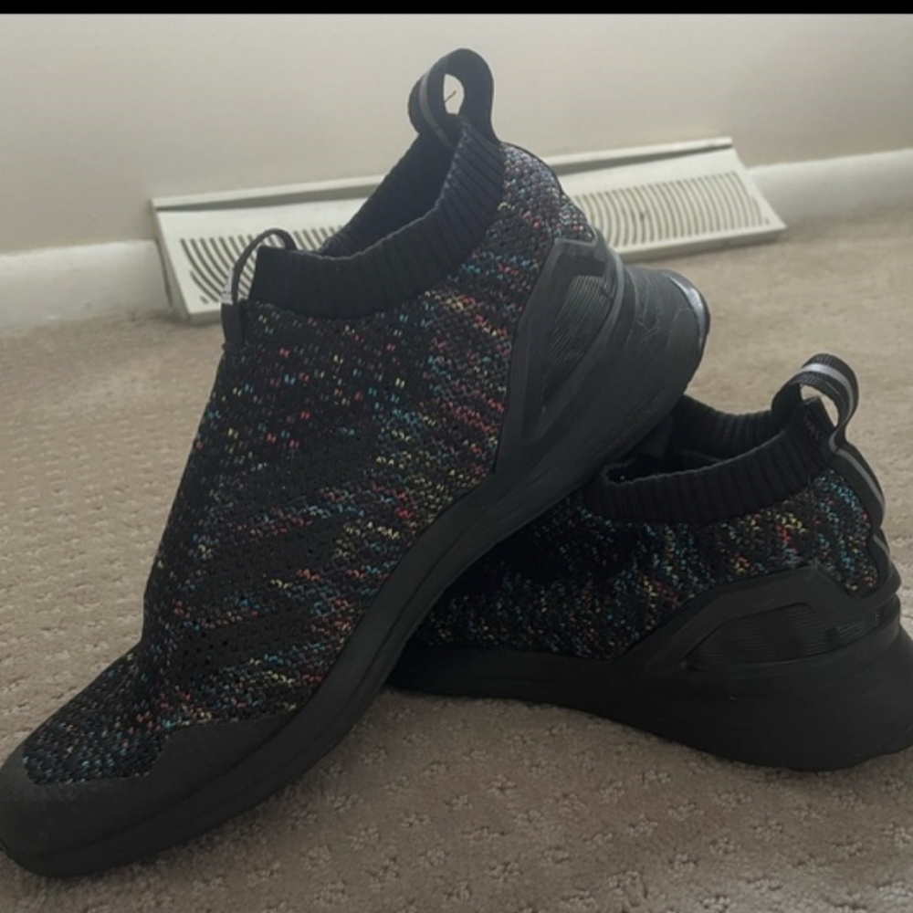 Adidas Cloudfoam Sock Shoes. Men 7. Women’s 9.
